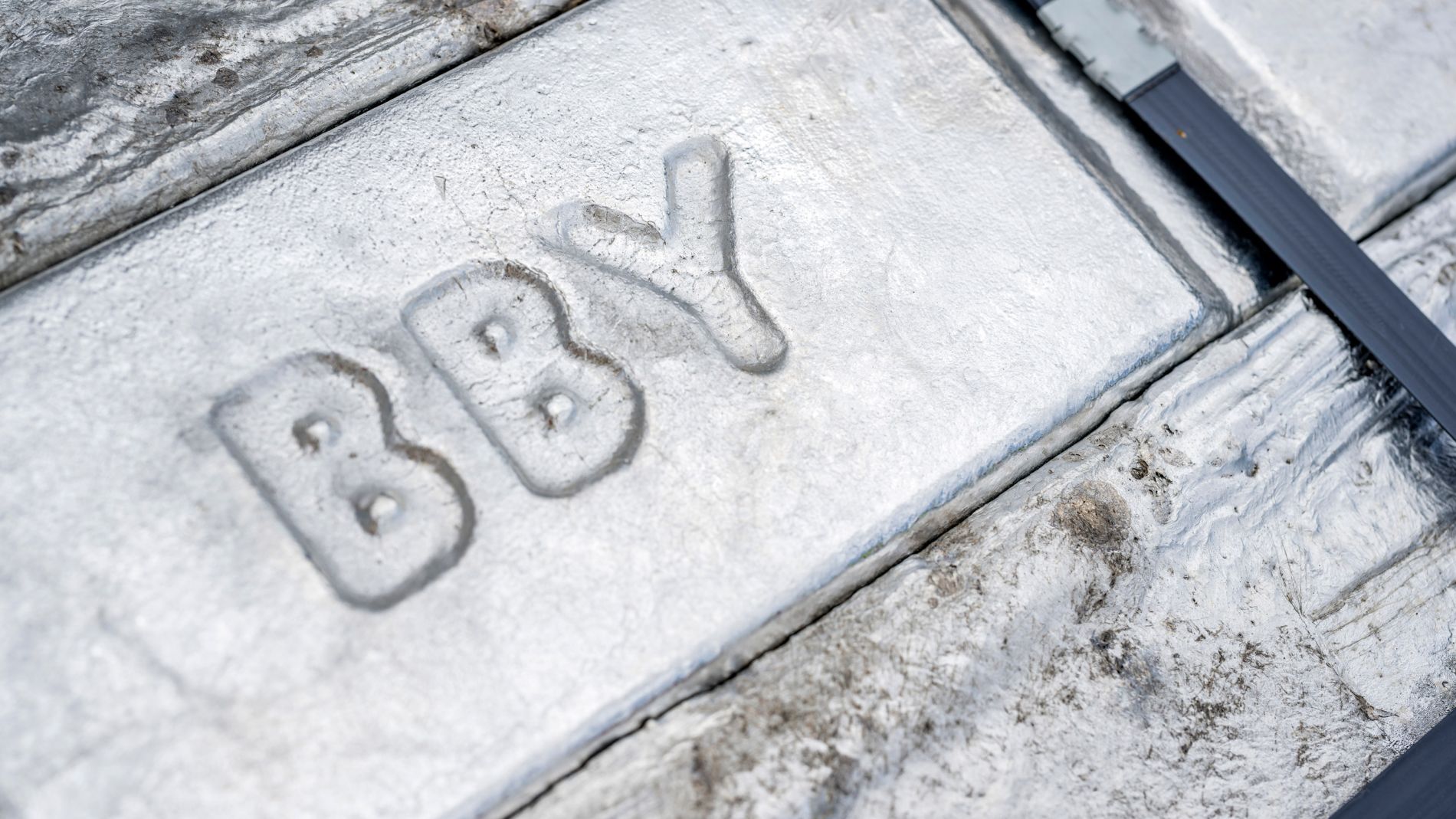 BBY branded Aluminium